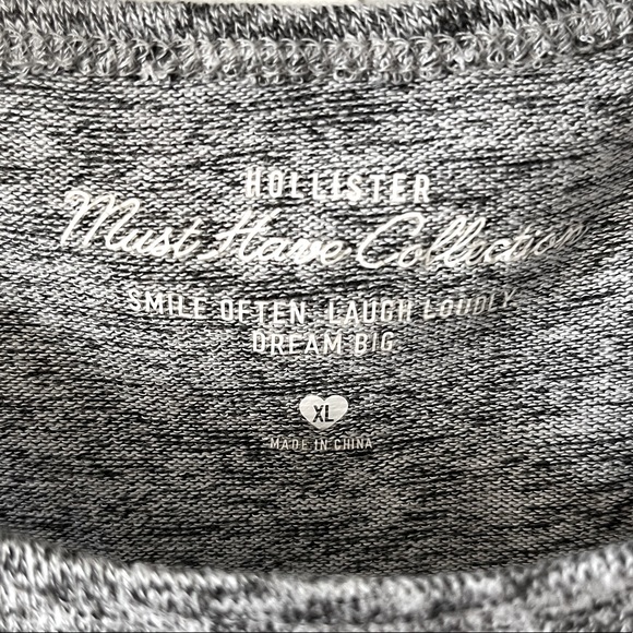 Hollister grey heather cut out shoulder thin sweater blouse (EUC) (size XL) - Picture 2 of 4